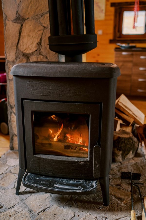 Contrat d'entretien pour poêle à granulés : ce qu'il faut savoir