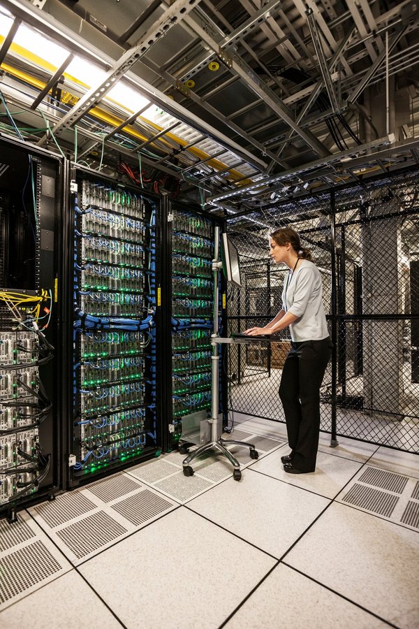 Choisir le bon hébergeur pour développer votre business