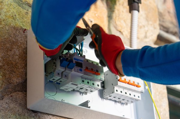 Dépannage travaux : services rapides pour votre confort quotidien